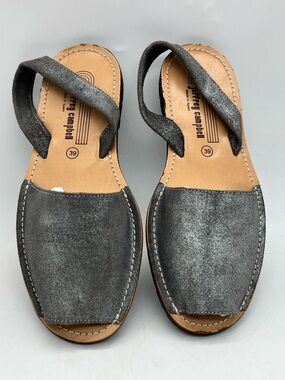 Jeffrey Campbell Silver Metallic Avarca Slingback Leather Sandals Size 39 / 8.5